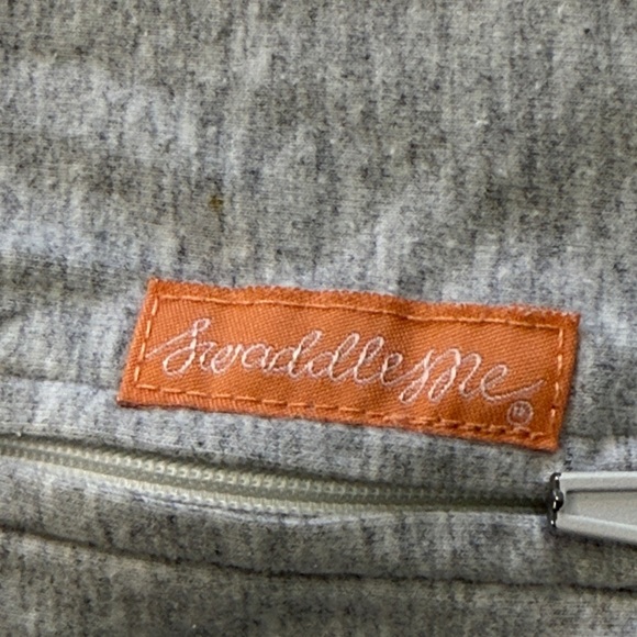 SwaddleMe - Heather Gray Baby Swaddle - Picture 3 of 4